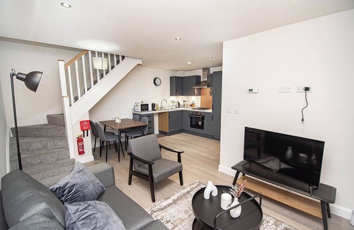 Doncaster House | Modern and Newly elegantly furnished luxury home that guarantees maximum comfort