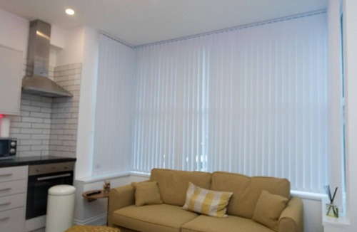 Chapeltown Apartment | Modern Bright 2 bedroom- Leeds near Dance school