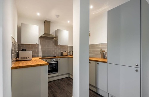 Leeds Apartment | Modern Contemporary 1 bed Apt in Leeds city centre