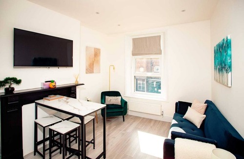 Harrow Road Apartment | Modern Flat in Maida Vale