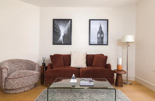Fitzrovia Apartment | Modern Garden Apartment in Fitzrovia Near Oxford Circus & Soho