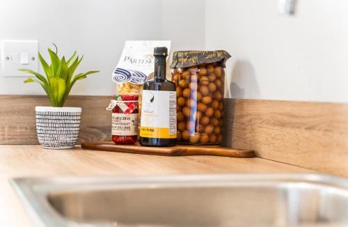 Leeds City Center Apartment | Modern & Relaxing 1-bedroom Flat in Central Leeds by PureStay