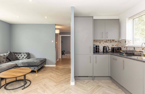 Peterborough House | Modern & Stylish 3 Bedroom Home in Peterborough