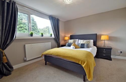 Burnley House | Montrose Heights - 4Bed - 4Bath - Central Burnley
