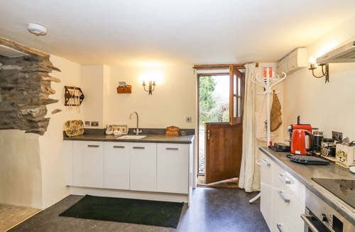Low Newton Cottage | MYRA'S VIEW, romantic, character holiday cottage in Newby Bridge