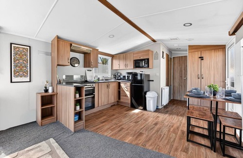 Great Houghton Cabin | Nene Lodge at Billing Aquadrome by Yoko Property