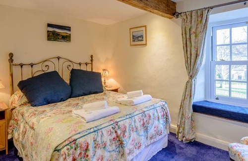 Leyburn Cottage | Nestled in the pretty village of West Burton, this cosy cottage has walks from the door and is close