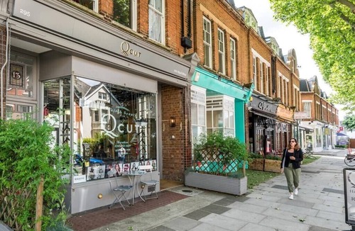 Kew Apartment | NEW Cosy 1BD Flat close to Kew Gardens Richmond