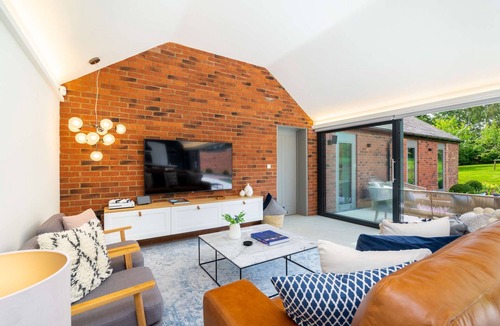 Kelmarsh House | NEW - Luxury Country Living for Family & Friends