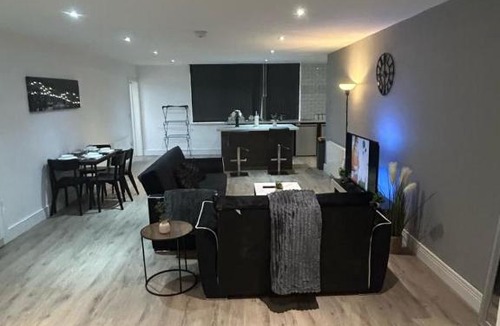 Burnley Apartment | New Modern and Spacious 2BR In The Heart of Burnley with Free Private Parking