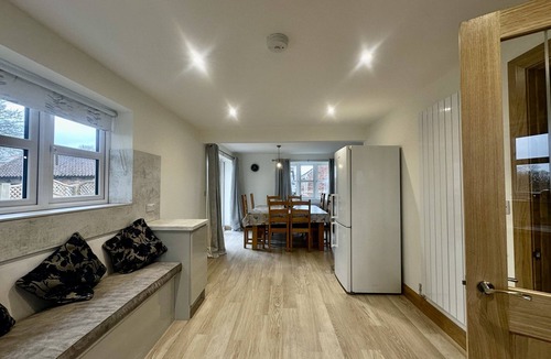 Burgh le Marsh Cottage | New Willow Cottage - 5 bedroom, sleeping 11