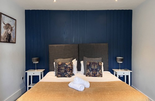 Rowton House | Newlyn House - Double Furnished Bedroom