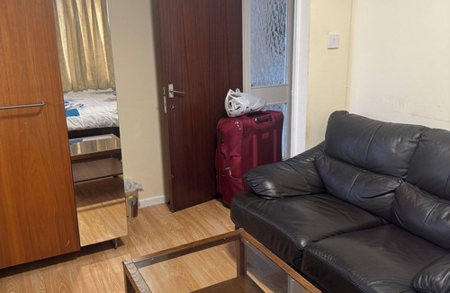 Custom House House | Nice double Room Near Excel London