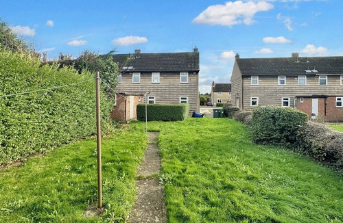 Farcet House | Nice House in Peterborough Cambridgeshire Garden Free Parking Wifi Kitchen