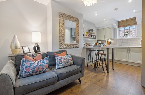 York House | No. 3 - Lime Tree Cottage - Pass the Keys