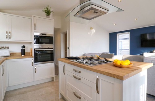 Burnham Market Cabin | Number 43 The Poplars, Burnham Market