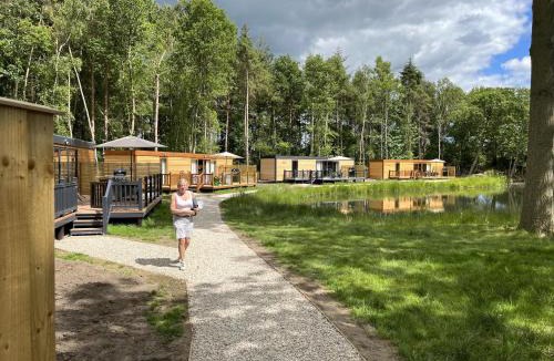 Storwood House | Oak Boutique Lodge includes hot tub air con & dog