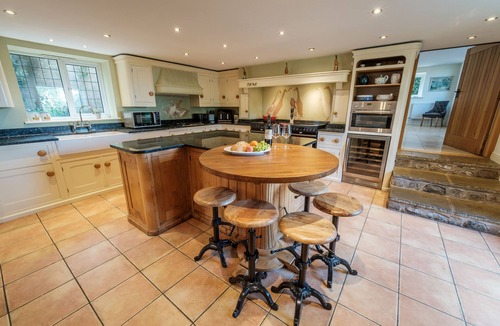 Knott End-on-Sea Cottage | Oakhouse - sleeps 16 guests in 5 bedrooms
