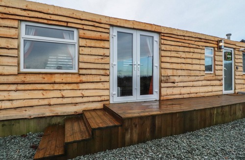 Pilling House | OLD BELL FARM, character holiday cottage, with open fire in Pilling