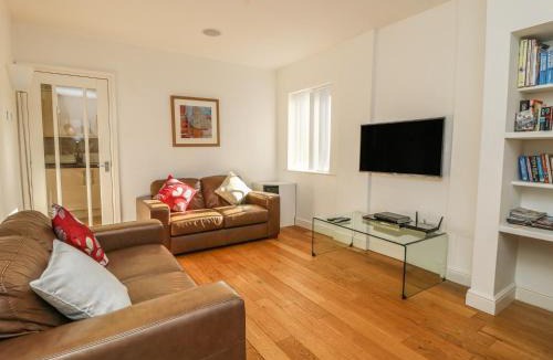 Pocklington House | Old Orchard Cottage