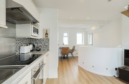 Brompton & Hans Town Apartment | One bedroom apartment near Harrods