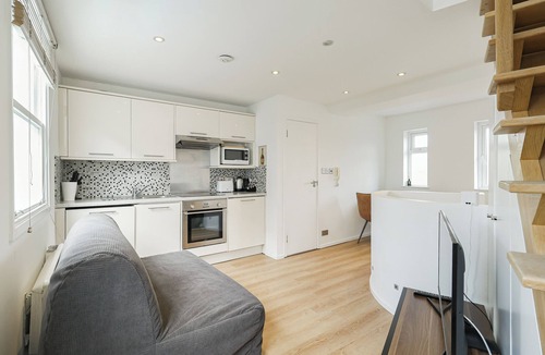 Brompton & Hans Town Apartment | One bedroom apartment near Harrods