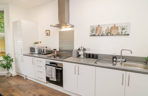 Peterborough Cottage | One