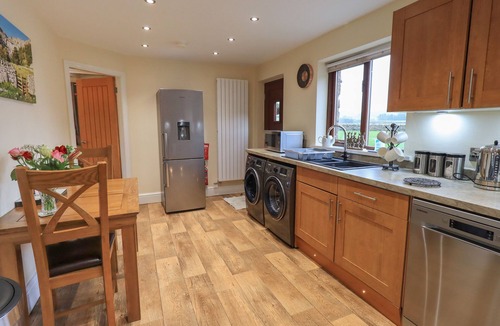 Fourstones Near Bentham Cottage | ORCABER FARM RETREAT, character holiday cottage in Austwick