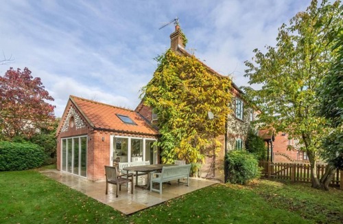 Burnham Market House | Owl Cottage (Woodside), Burnham Market, Norfolk