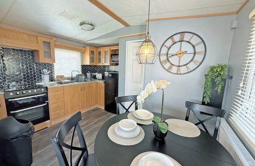 Chapel Saint Leonards Cottage | Palm Grove 3 - UKC9558