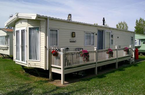Skegness Resort | Parkstone Mayville Ingoldmells 6 Berth Central heated FREE WIFI