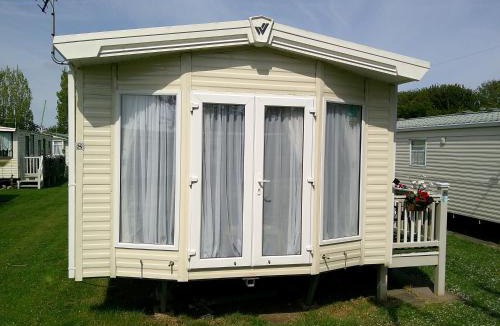 Skegness Resort | Parkstone Mayville Ingoldmells 6 Berth Central heated FREE WIFI