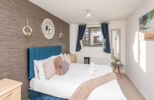 Holbeck Apartment | Pass the Keys | City Centre Retreat close to Christmas Markets