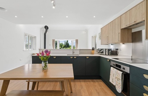 Stokenchurch House | Peaceful Farm Stay Escape in Buckinghamshire - Pass the Keys