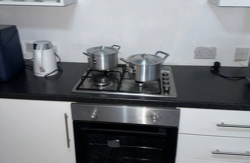 Belle Vue House | Peel Grove - Luxury House - Manchester
