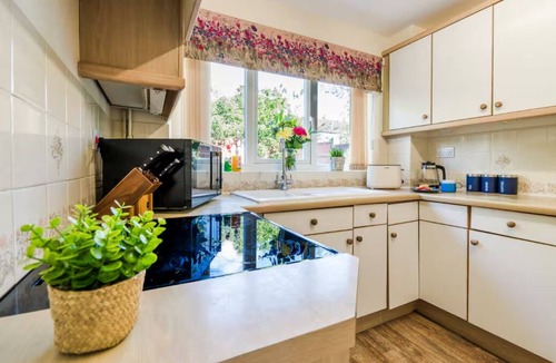 Oadby House | Perfect 4-bedroom house in Oadby for a relaxing stay