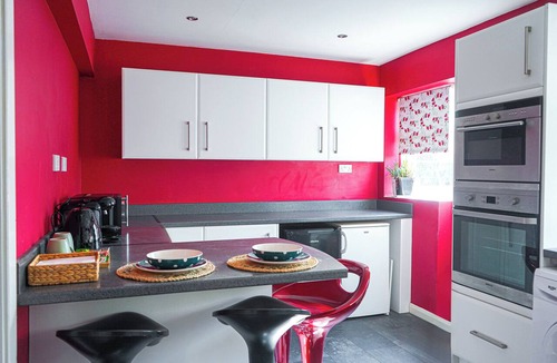 Nottingham House | Perfect for Professionals,Visitors &Extended Stays near Qmc,Warhammer,University