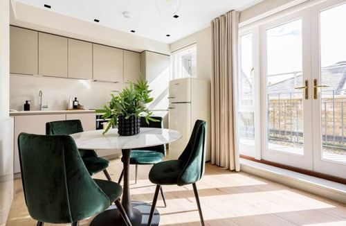 Churchill Apartment | Pimlico Road Chelsea 2 bedroom apartment