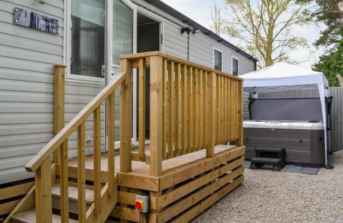 Wilberfoss House | Pine Meadows Retreat - Uk48919