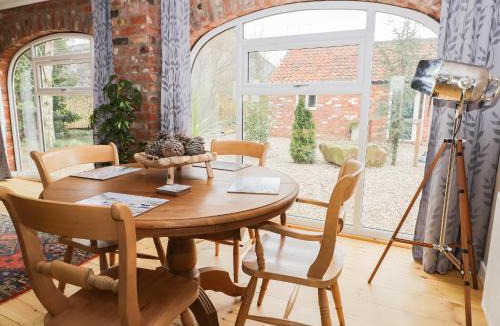 Leven House | Pipistrelle Cottage