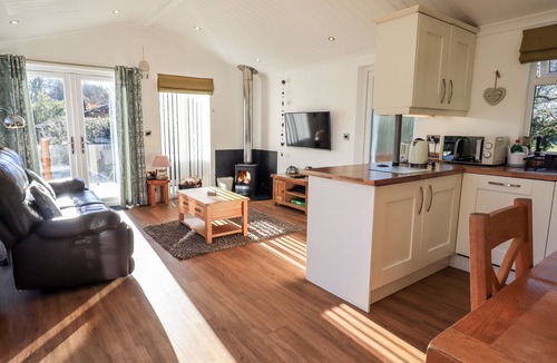 Allithwaite Cottage | PIPPIN LODGE, pet friendly, with open fire in Cartmel