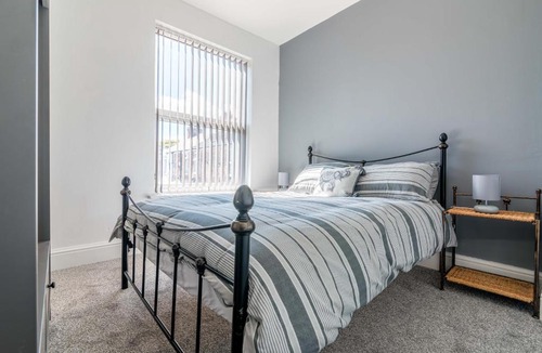Hull Apartment | Platform Avenues House