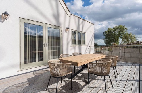 Kineton House | Please note, the property is currently being refurnished and upgraded so furniture and features will differ from the images