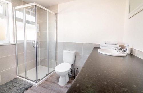 Hull Apartment | Port Area 1 bed Apartment Free Parking Contractor or Leisure