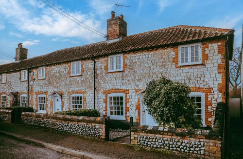 Burnham Overy Staithe House | Postmill Cottage - Two Bedroom House, Sleeps 4