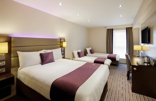 Hull Hotel | Premier Inn Hull North