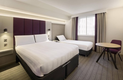 Tamworth Hotel | Premier Inn Tamworth South