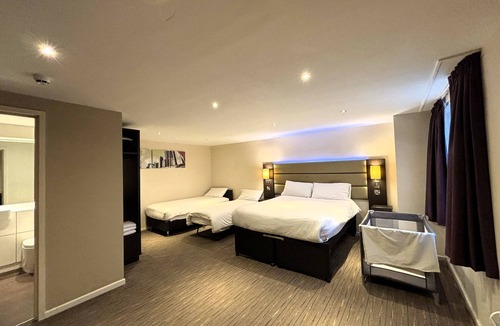 Woodbank Hotel | Premier Roomz Two Mills