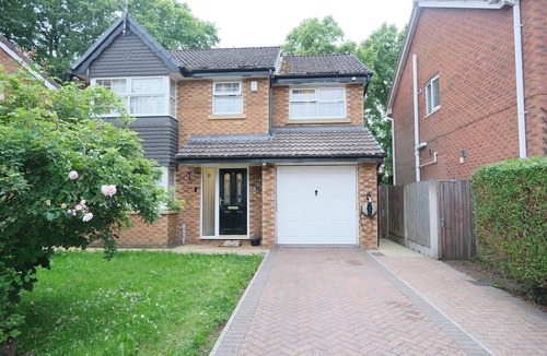 Rochdale House | Premium Family and Contractor Free Park | EV Charger