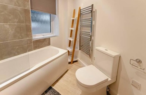 Halifax Apartment | Prescott Court by Guestz